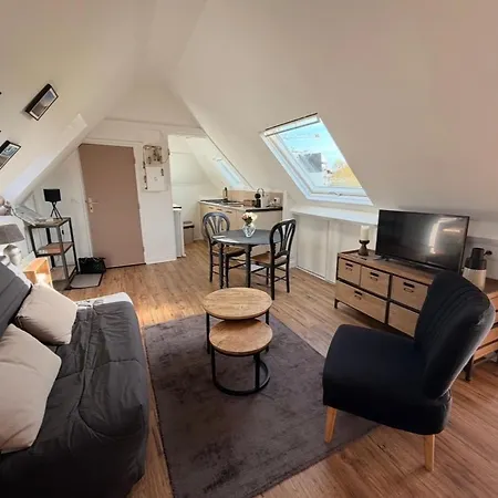 Rosebud Ντοβίλ